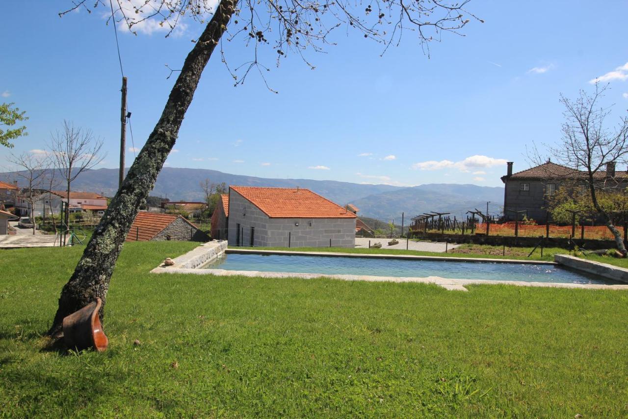 Villa Casas Do Campo Da Moita à Baião Extérieur photo